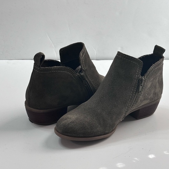 Diba Layla Suede Bootie in Taupe ๐ - Picture 1 of 6